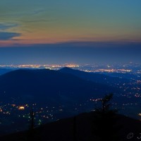 Konec "modré hodinky", pohled na Ondřejník, Frýdlant, Frýdek Místek , vzadu je vidět Ostrava